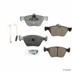 Akebono EUR853A Disc Brake Pad Set - Front - view 2