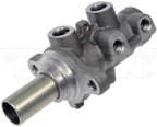 Dorman M631022 Brake Master Cylinder - view 4