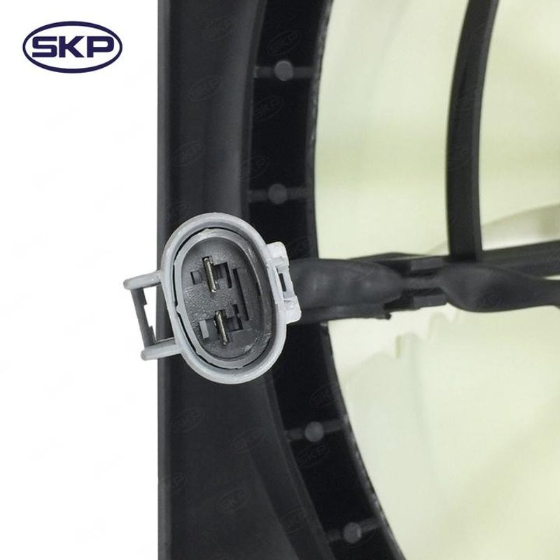 SKP SK621371 A/C Condenser Fan Assembly