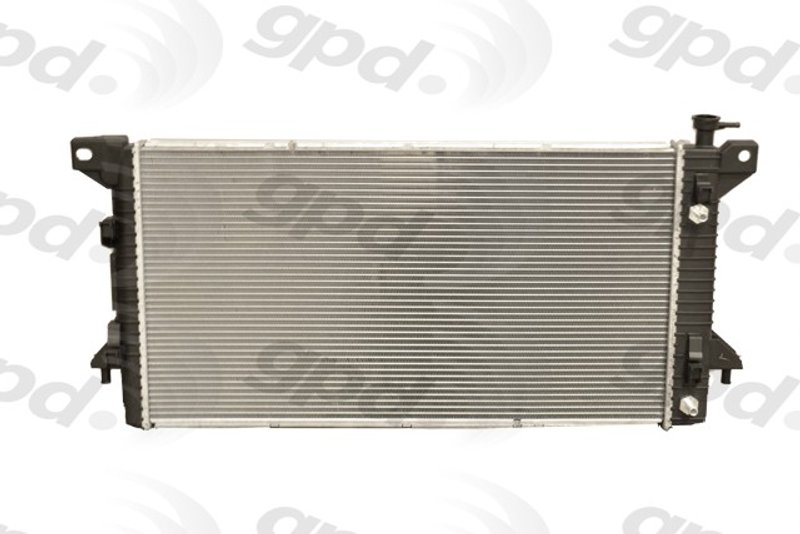 Global Parts 13099C Radiator