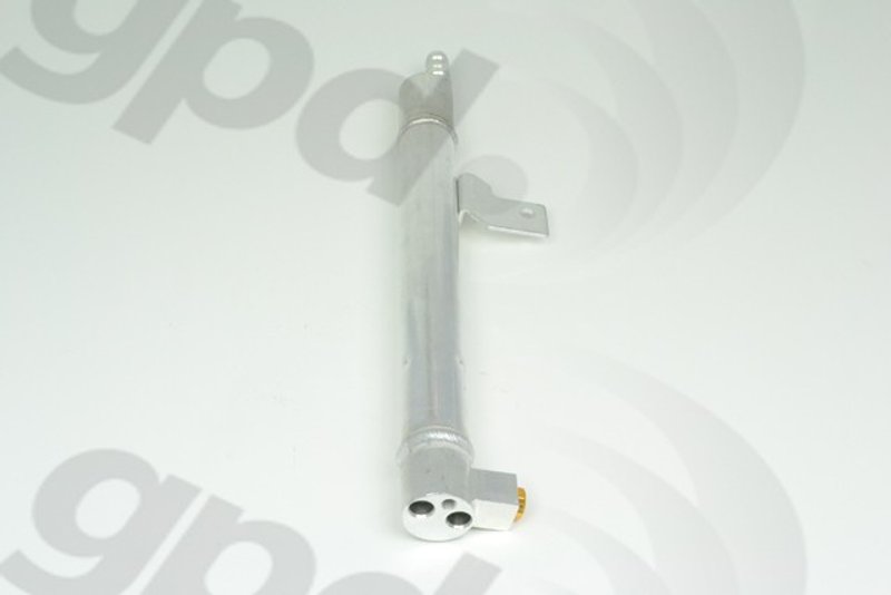 Global Parts 1411923 A/C Receiver Drier