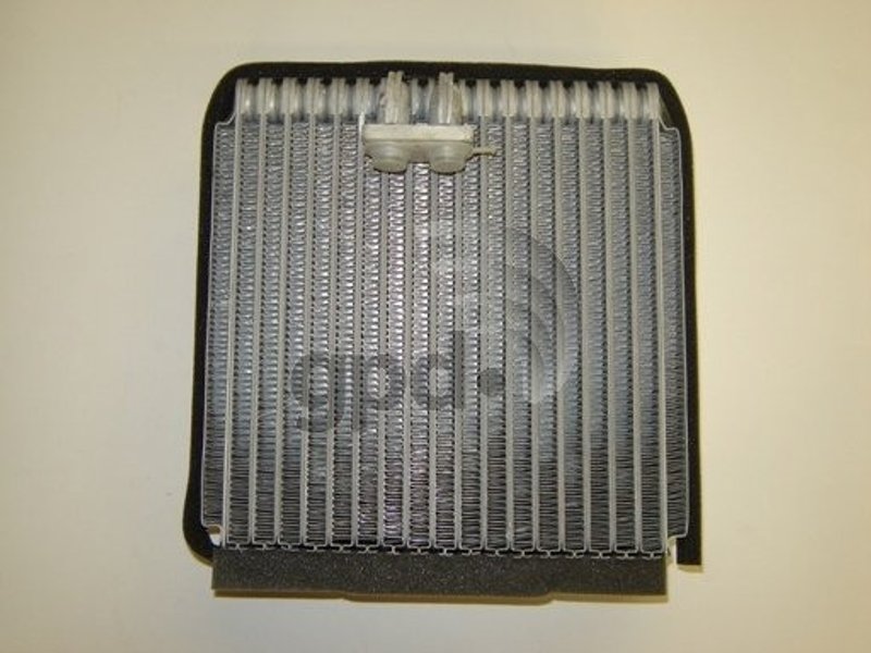 Global Parts 4711325 A/C Evaporator Core
