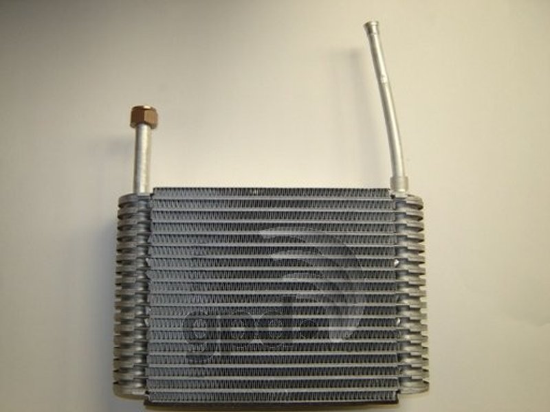 Global Parts 4711370 A/C Evaporator Core