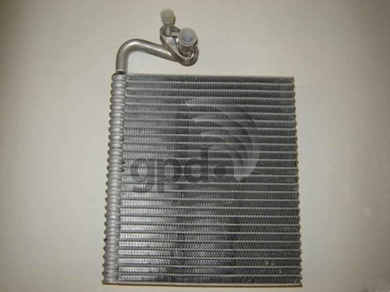 Global Parts 4711393 A/C Evaporator Core - Front