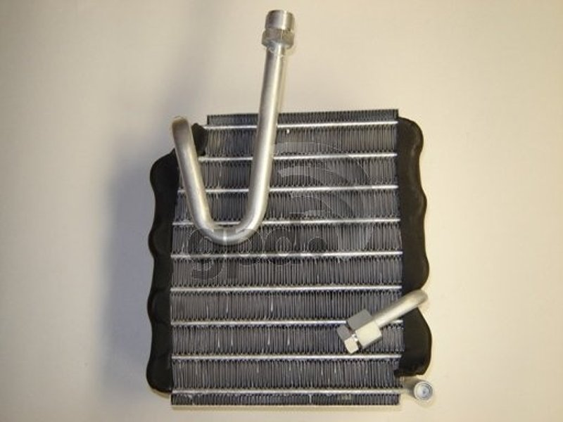Global Parts 4711531 A/C Evaporator Core