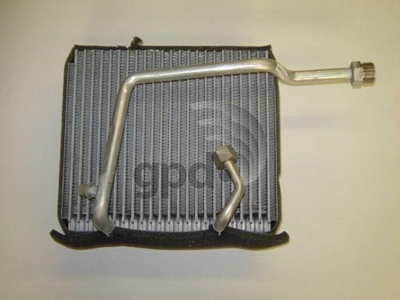 Global Parts 4711556 A/C Evaporator Core