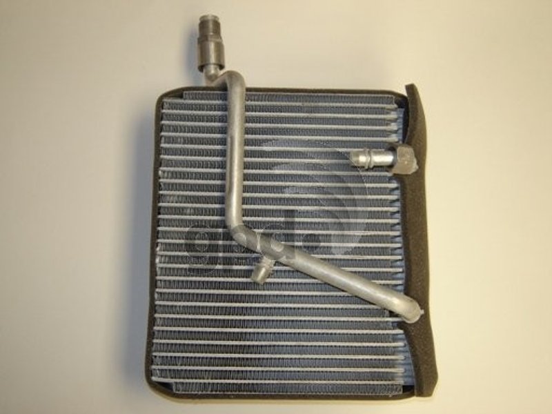 Global Parts 4711703 A/C Evaporator Core