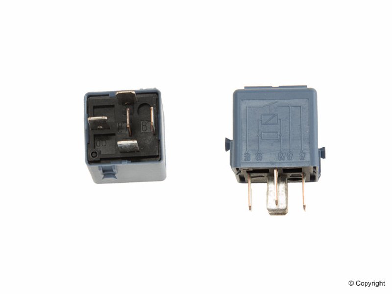 Genuine 61366977982 Fuel Pump Relay
