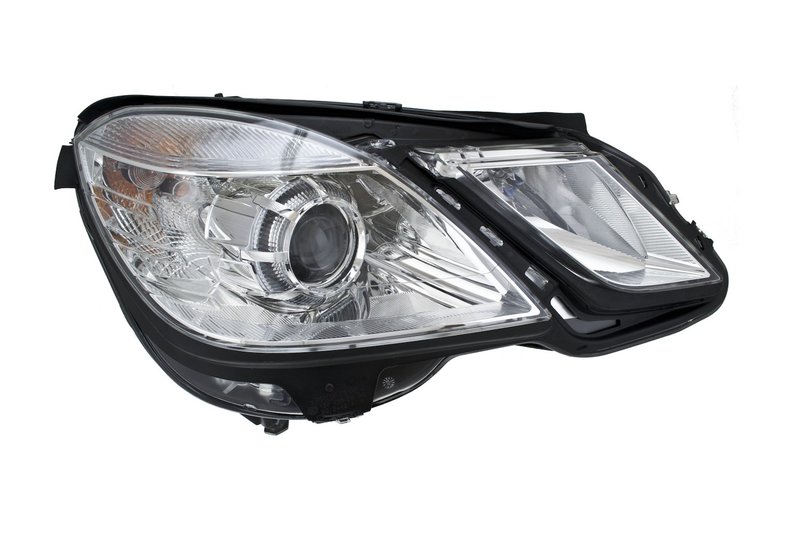 Hella 010800081 Headlight Assembly - Front Right