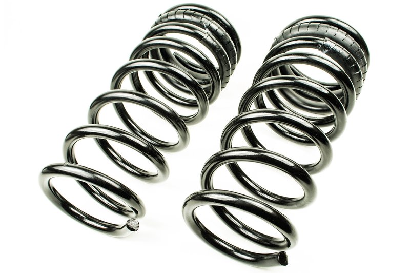Mevotech SMS1708V Coil Spring Set - Front