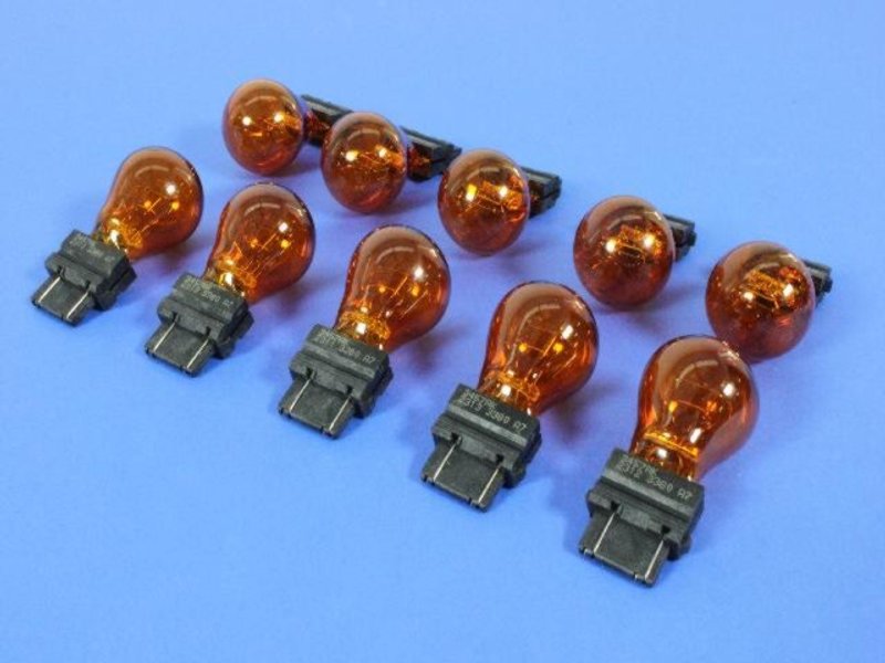 Mopar L0003457AK Multi-Purpose Light Bulb