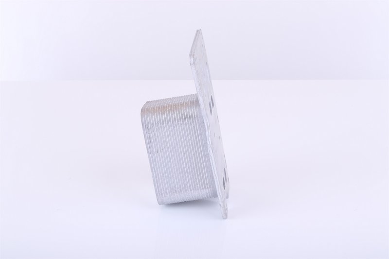 Nissens 90907 Engine Oil Cooler