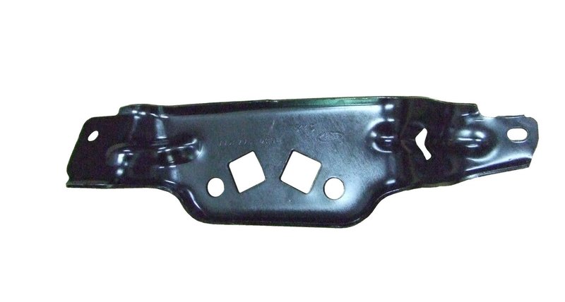 TechPro FO1067186C Bumper Bracket - Front Right