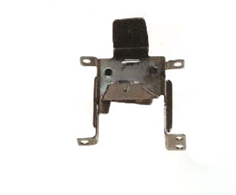 TechPro GM1067185 Bumper Bracket - Front Right