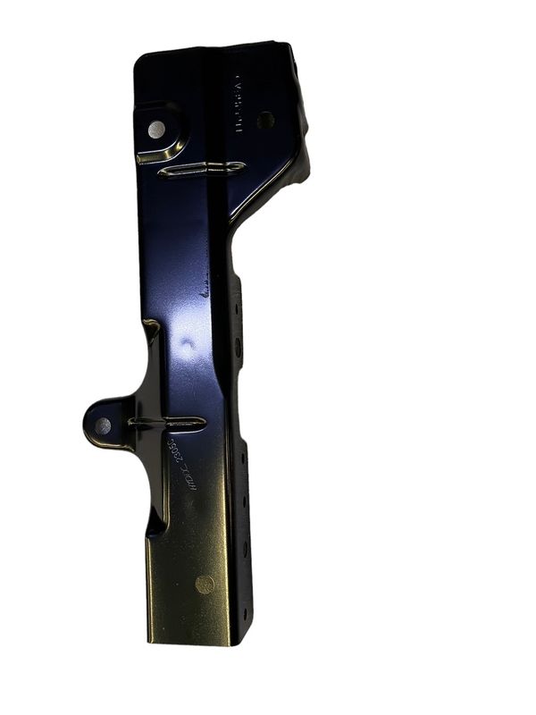 TechPro GM2508136C Headlight Bracket - Left