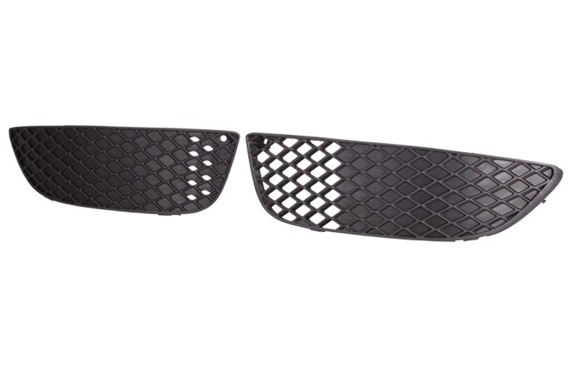 TechPro MI1039108 Bumper Insert - Front Right
