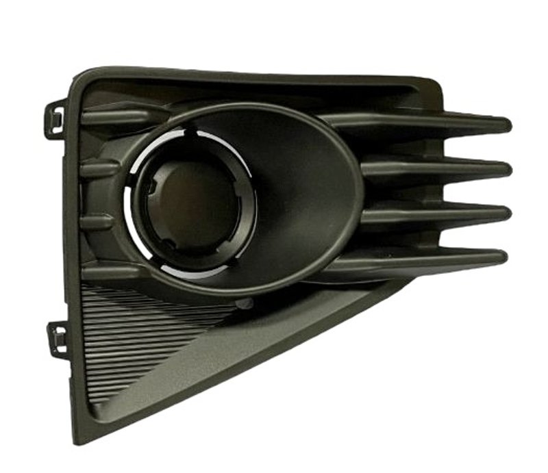 TechPro MI1039128 Bumper Insert - Front Right