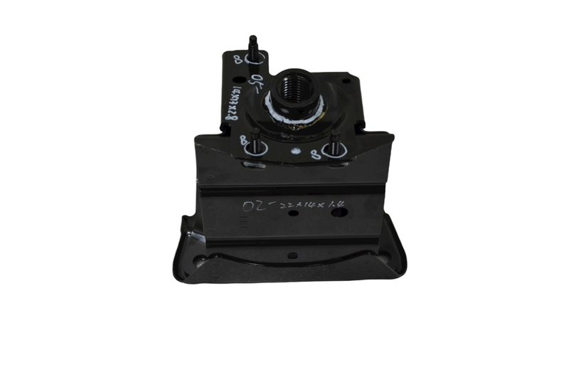 TechPro NI1066144 Bumper Bracket - Front Left
