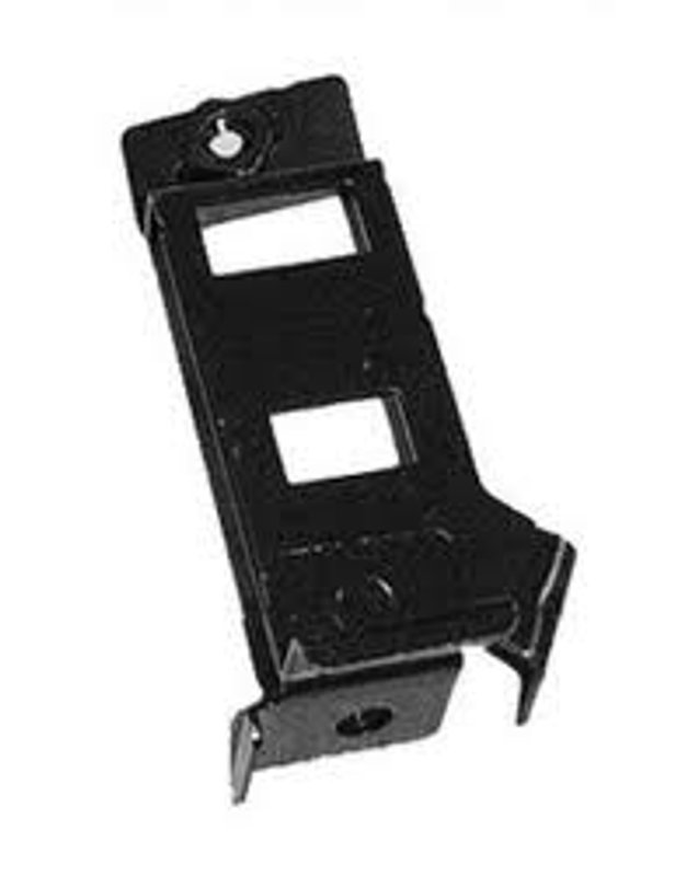 TechPro NI1067125 Bumper Bracket - Front Right