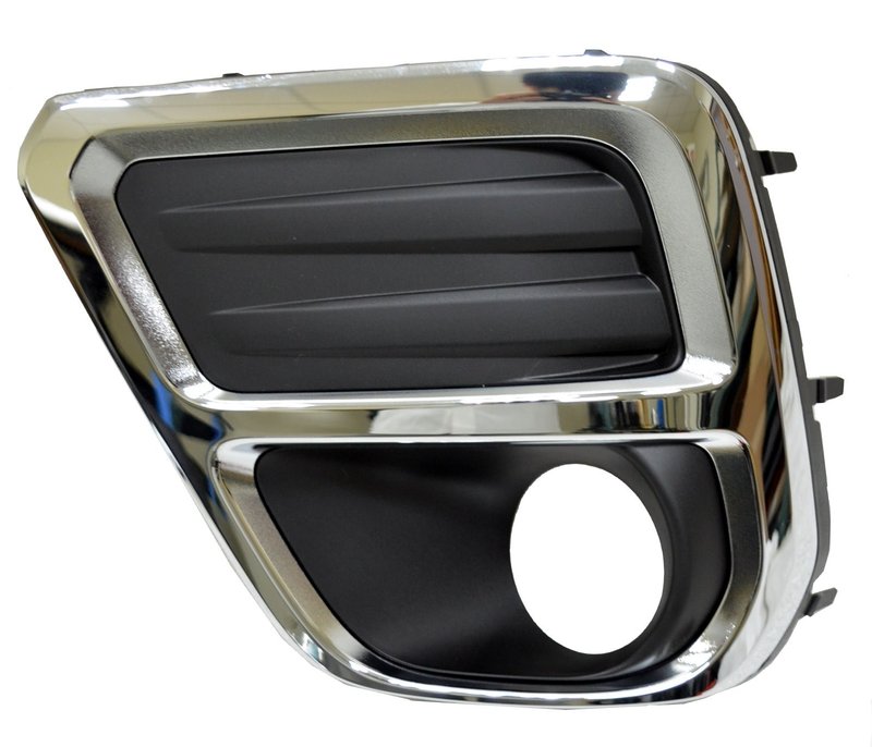 TechPro SU1038122 Bumper Insert - Front Left