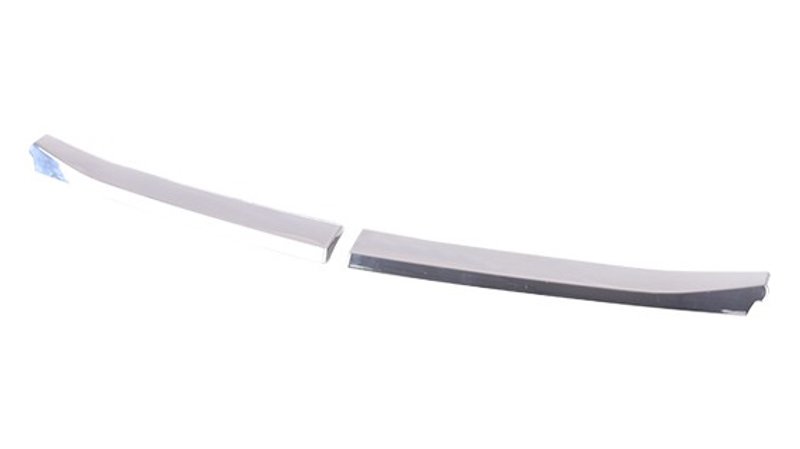 TechPro SU1212106 Grille Molding - Left