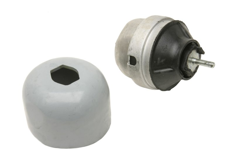 URO 8D0199382L Engine Mount - Right