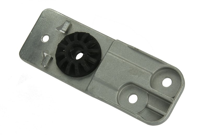 Autotecnica GM0716057 Radiator Mount Bracket - Lower