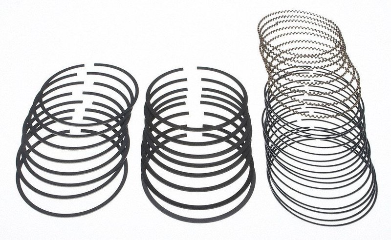 Mahle 41904CP Engine Piston Ring Set